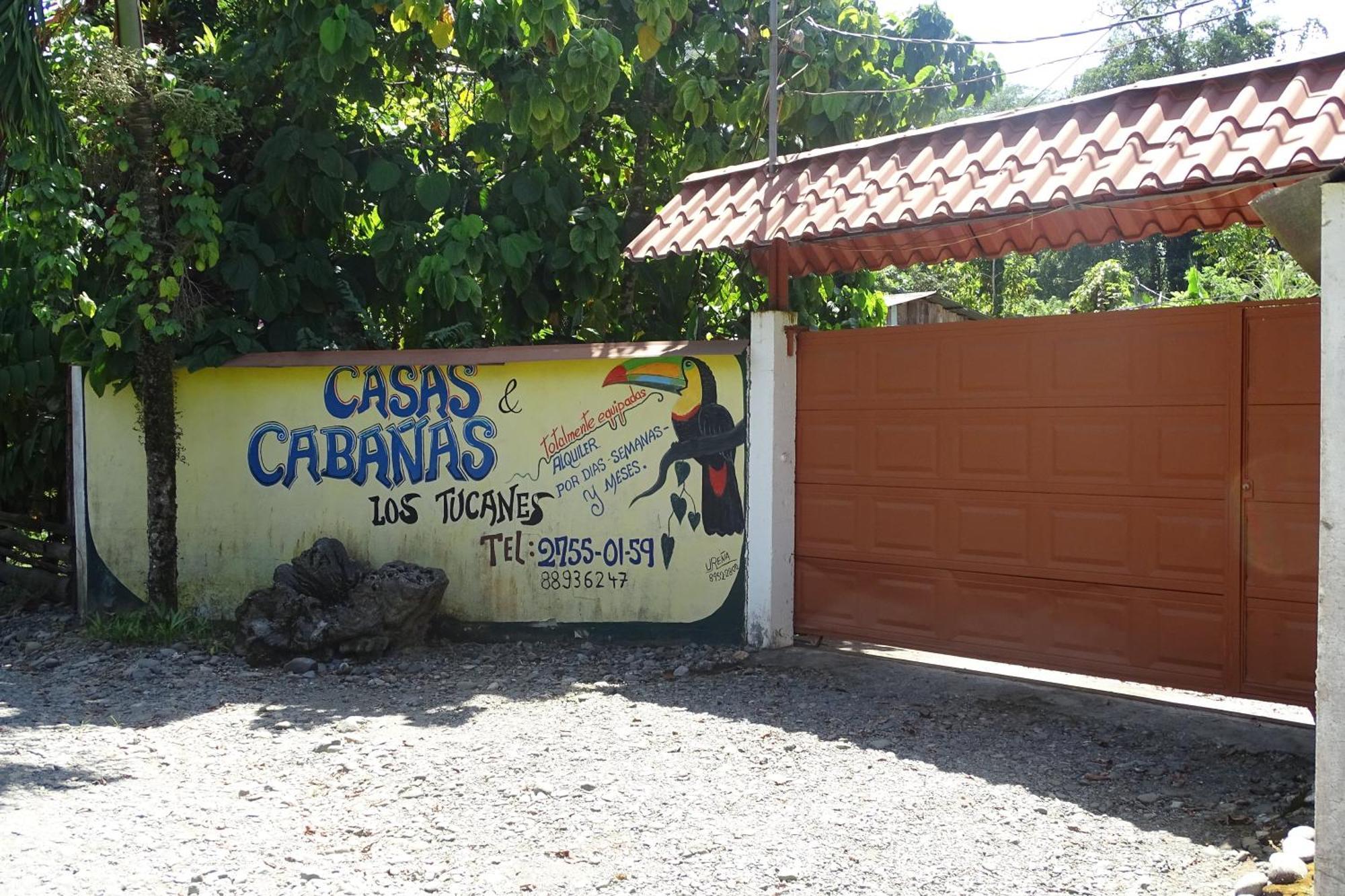 Cabinas Los Tucanes Кахуита Екстериор снимка
